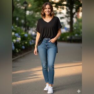 Zenana Outfitters Black V-Neck Blouse